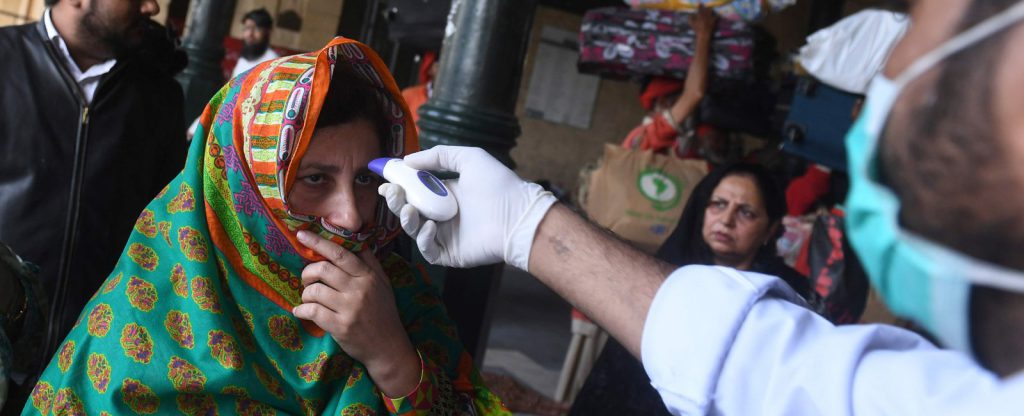 Coronavirus cases in Pakistan surpass 3,500, death toll rises to 54