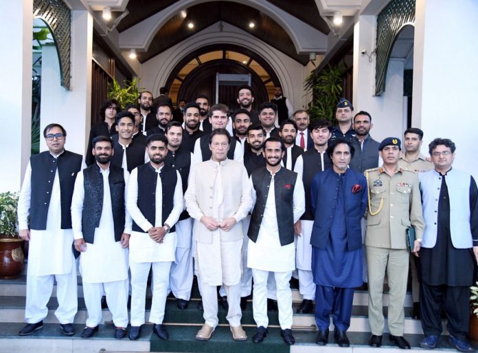 Pakistani Cricketers Meeting with PM Imran Khan