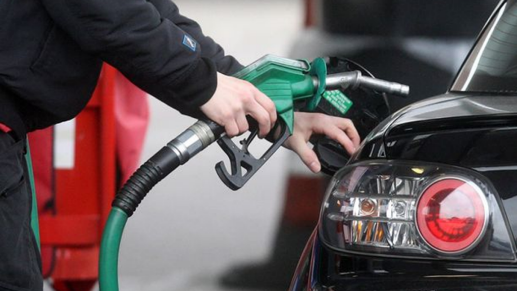 Anticipated Drop in Petrol Price in Pakistan on December 1st