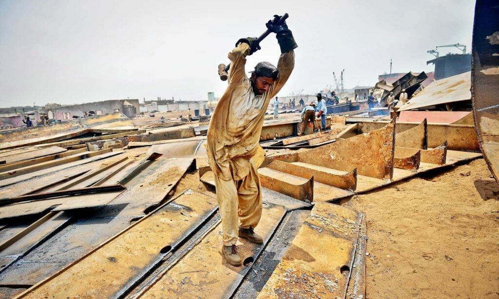 Pakistan Announces Public Holiday for Labour Day on May 1, 2023