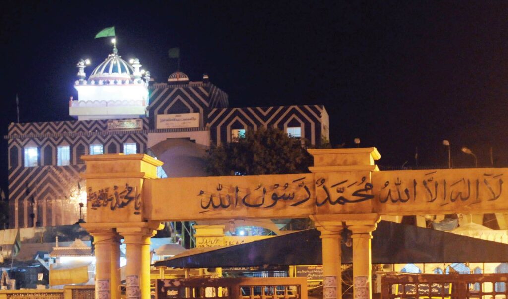 The connection between Abdullah Shah Ghazi Shrine and Karachi’s weather