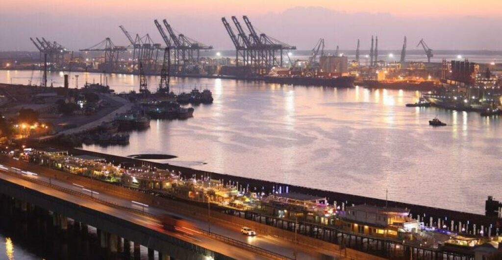 Pakistan to handover Karachi Port Trust (KPT) to UAE for Financial Gains