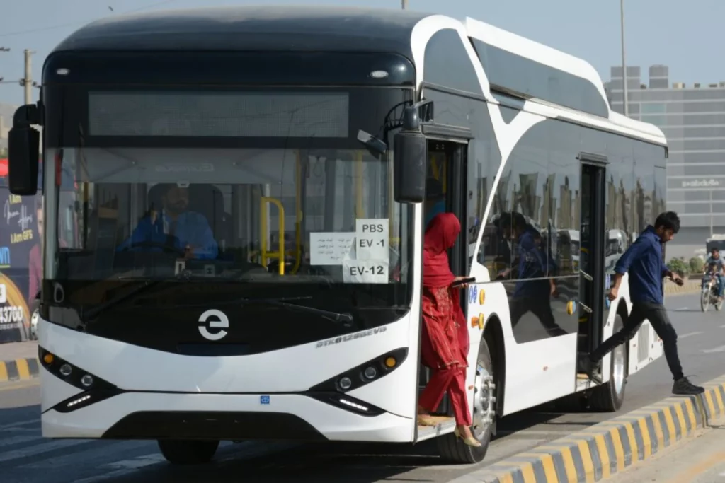 Karachi People Bus Service: Electric Bus EV-1 Routes, Timings, and Fares
