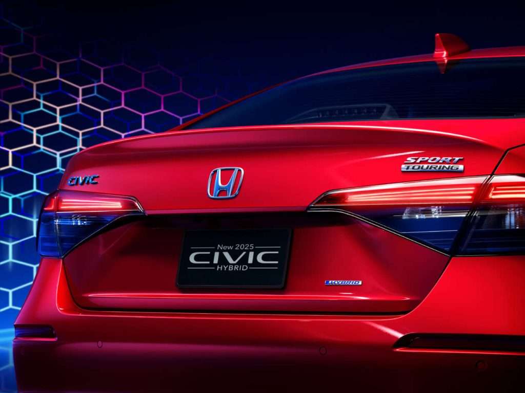 Fresh Look, Greener Drive: 2025 Honda Civic Hybrid Facelift Launched