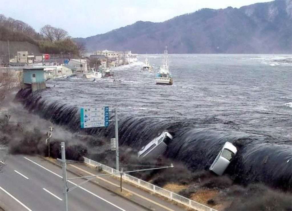 Japan Tsunami Warning: Urgent Evacuation Order Following Massive Earthquake