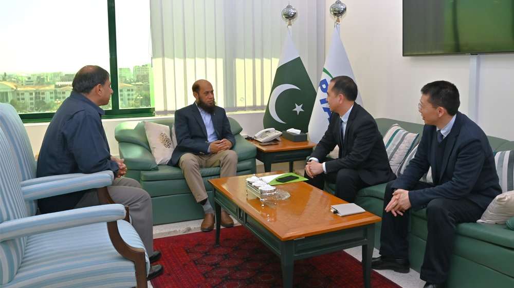 Mr. Huo Junli, CEO ZONG, Visits Chairman PTA