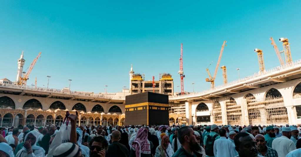 Saudi Arabia Unveils Updated Crowd Control Plan for Umrah in Ramadan 2024