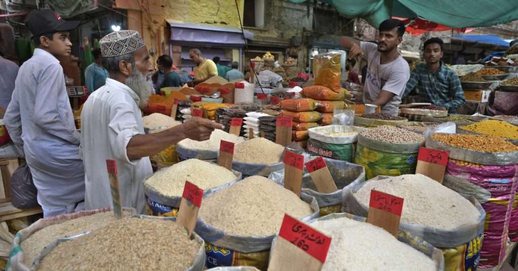 Essential Food Prices Fixed in Karachi for Ramadan: Check Rates Here!