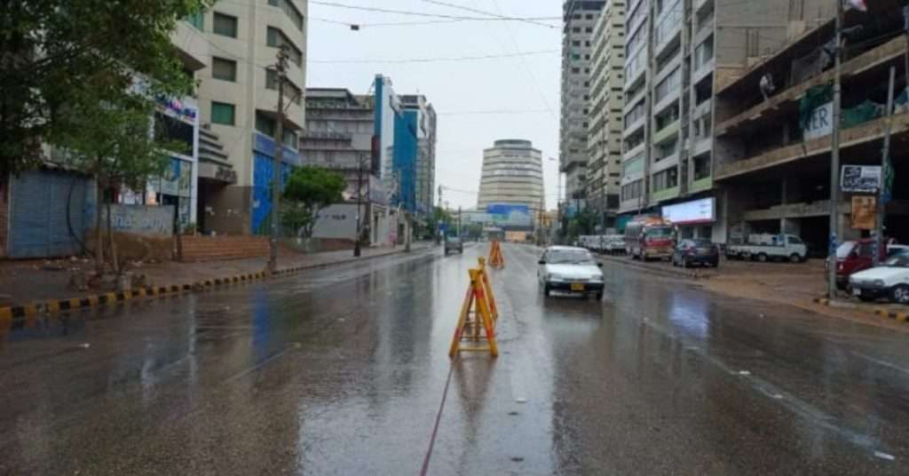 Karachi Rain Alert: Intermittent Showers Expected Until Tonight