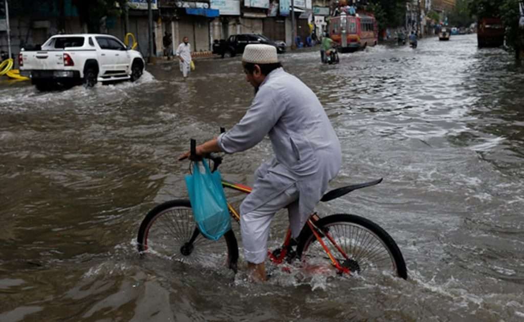 Weather Alert: Heavy Rain and Thunderstorms in Pakistan