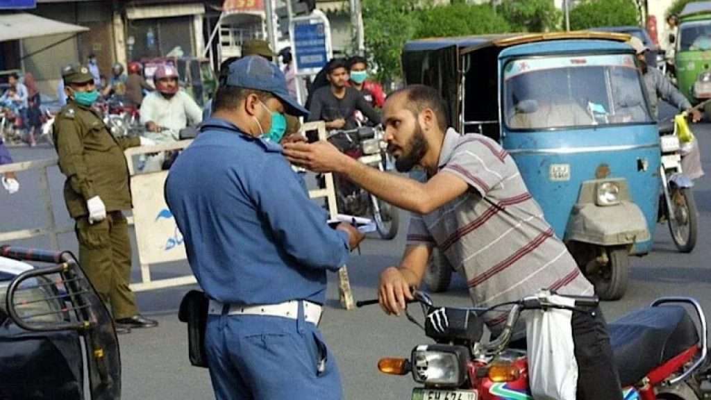Lahore Cracks Down on Helmet Violations: Rs2,000 Challan to be Issued