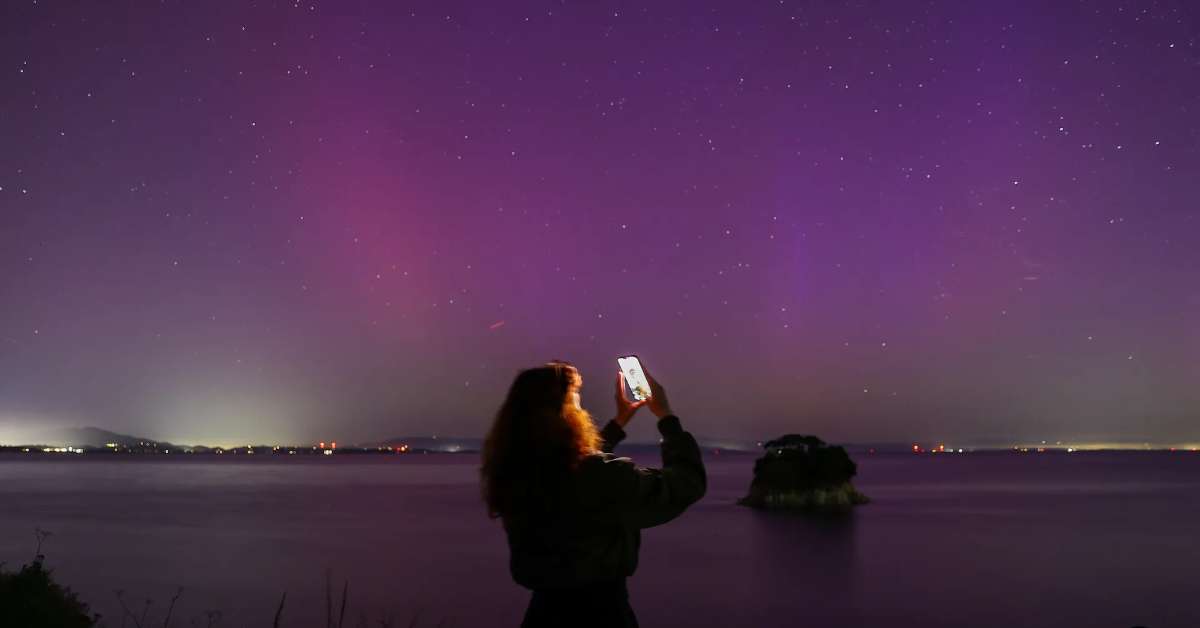 Stunning Auroras Borealis Light Up Skies for a Second Night