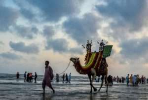 Karachi Weather Update: Hot Conditions Expected on October 19, 2024