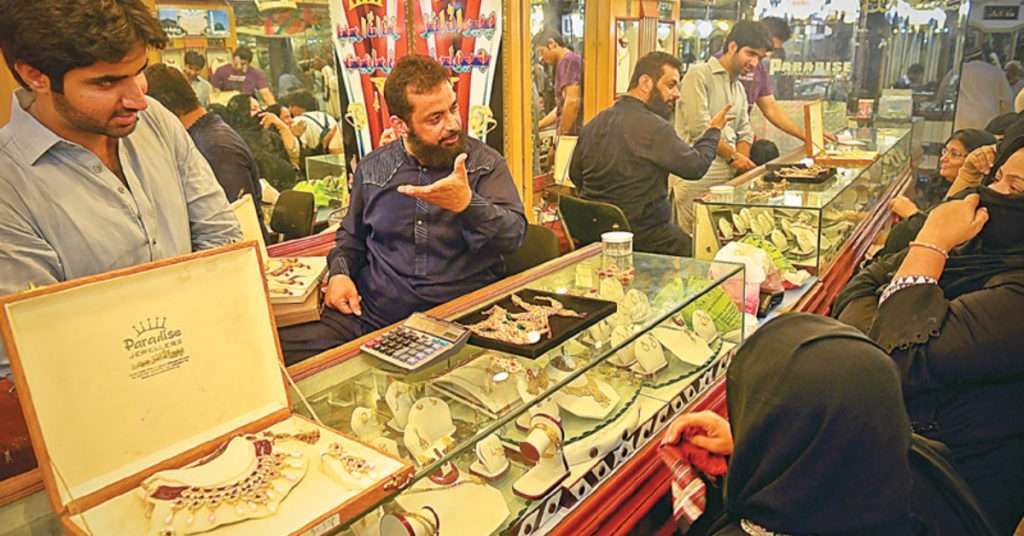 Today’s Gold Rate in Pakistan per Tola (24k, 22k, 18k) – 7th June 2024