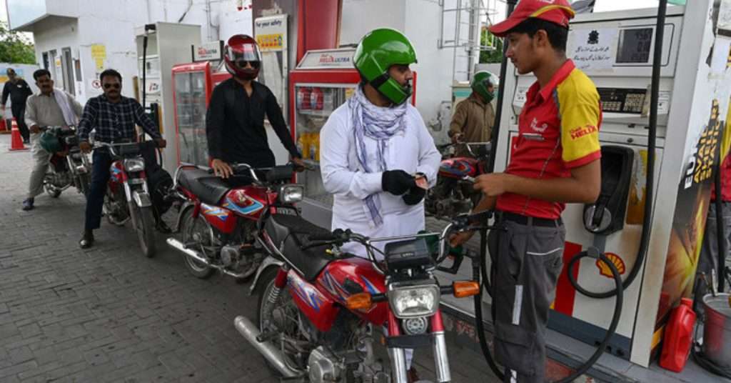 Petrol Prices in Pakistan: Up to 12 Rupee Decrease Expected Soon