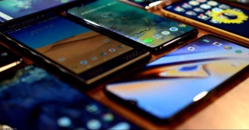 Tax on Imported Mobile Phones in Pakistan Expected to Increase in Budget 2024-25
