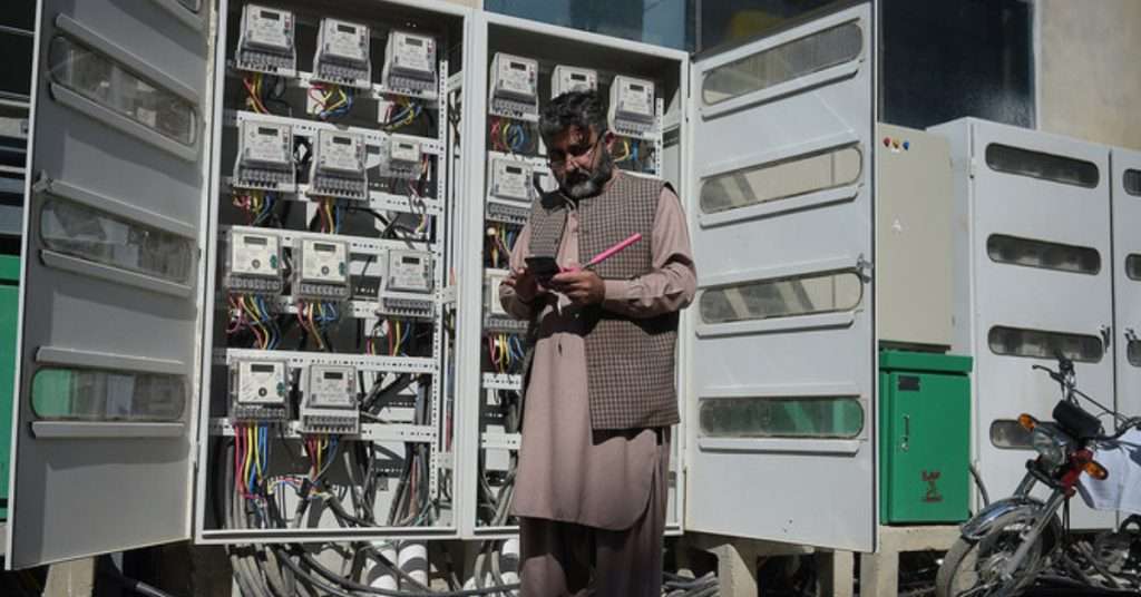 New Electricity Unit Price in Pakistan for Homes & Businesses Announced