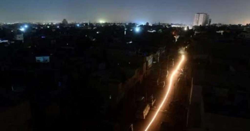 K-Electric Ordered to Ensure No Loadshedding in Karachi During Muharram