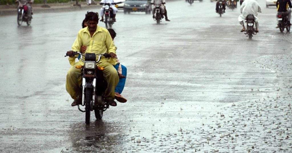 Get Ready Karachi! Heavy Rains Coming Today
