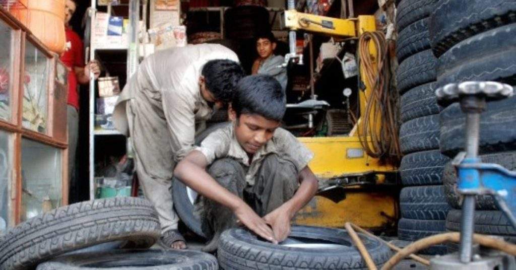 Pakistan Sets Minimum Employment Age at 16 to Combat Child Labor
