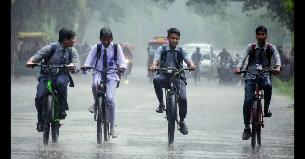 Lahore School Holidays Alert: Expected Closures Due to Smog and Artificial Rain – Latest Updates