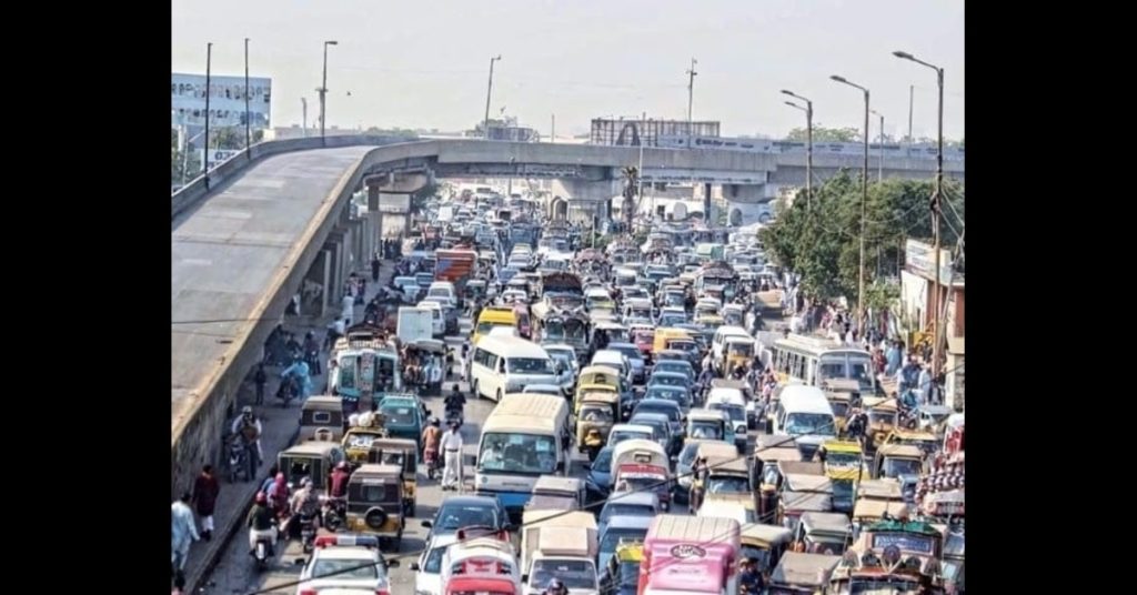 Karachi Traffic Jam at Malir Murghi Khana Bridge After Truck Breakdown