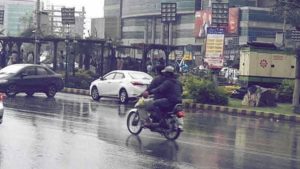 It’s Raining in Karachi! Multiple Areas Report Light to Moderate Showers
