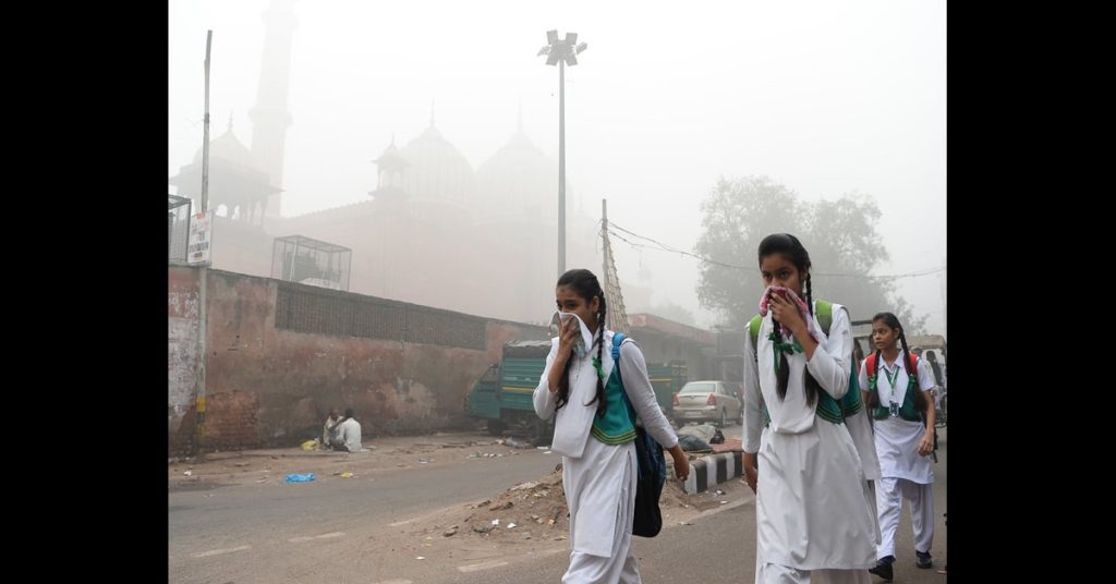 Smog in Lahore: 3-Month School Holiday Announced for Selected Schools!