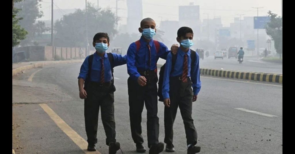 Smog in Lahore: School Holidays May Extend to 3 Days a Week
