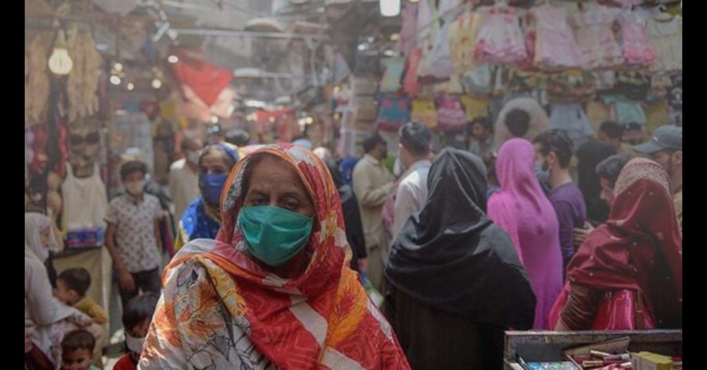 Smog in Lahore: New Market Timings Announced Amid Pollution Crisis