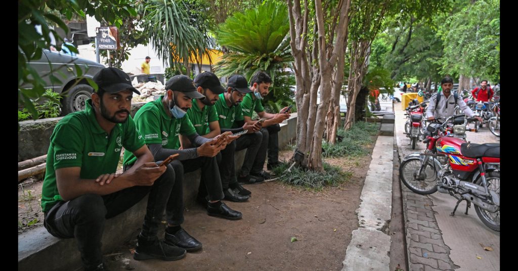 Internet Issue in Pakistan Still Not Resolved: Businesses and Students Hit Hard!