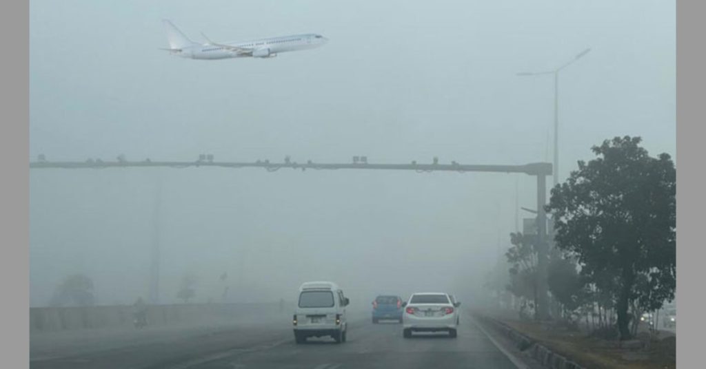 Motorway Closed Due to Heavy Fog – Latest Updates and Traffic Advisory Inside!
