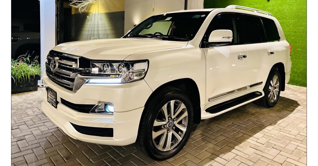 Land Cruiser Toyota V8: Price in Pakistan, Features & Performance 2025 Updates!