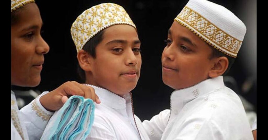 Bohra Community Eid 2025 Celebrations: Thousands Gather for Grand Eid Prayers in Karachi