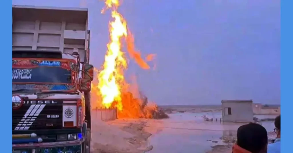 Korangi Creek Fire Finally Extinguished After 17 Days of Blazing Methane Gas in Karachi