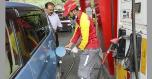 Petrol Price in Pakistan Today Remains Unchanged Despite Decreased Expectations – Latest Fuel Rates Update