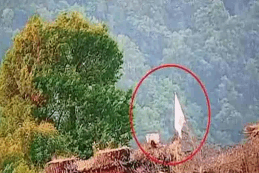 LOC India White Flag Picture Goes Viral After Pakistan’s Powerful Airstrike Response!