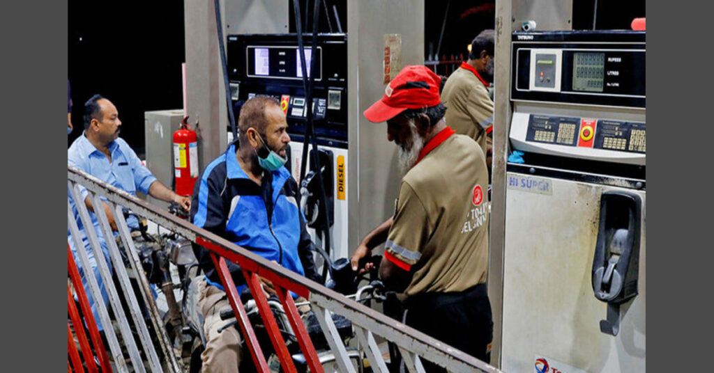 Petrol Prices in Pakistan: Government Announces New Rates Effective from 16 May 2025