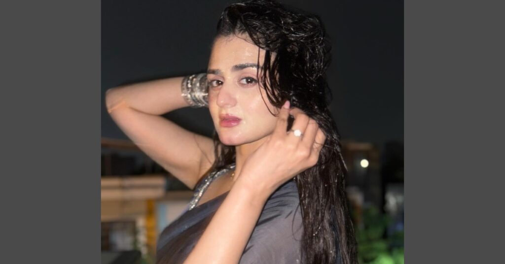 Hira Mani Viral Video in Rain: Actress Faces Trolling on Social Media