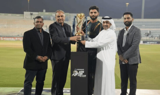 Mohsin Naqvi’s Reaction as He Hands Over Asia Cup Rising Stars Trophy to Pakistan Shaheens