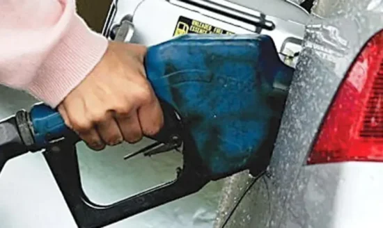 Today Petrol Price in Pakistan: Federal Government Slashes Petrol and Diesel Prices