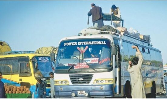 Traffic Police Issue E-Tickets for Intercity Buses Entering Karachi