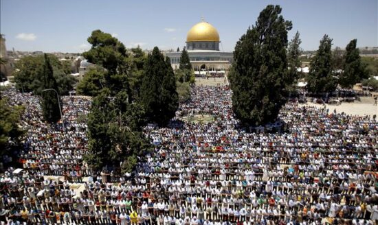 Al-Aqsa Mosque Friday Prayers Banned by Israel Amid Escalating Iran War