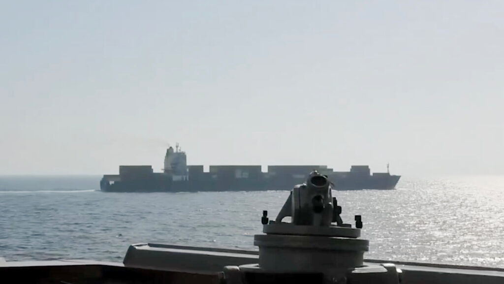 USA Seizes Iranian Ship “Touska”: Strait of Hormuz Blocked Again