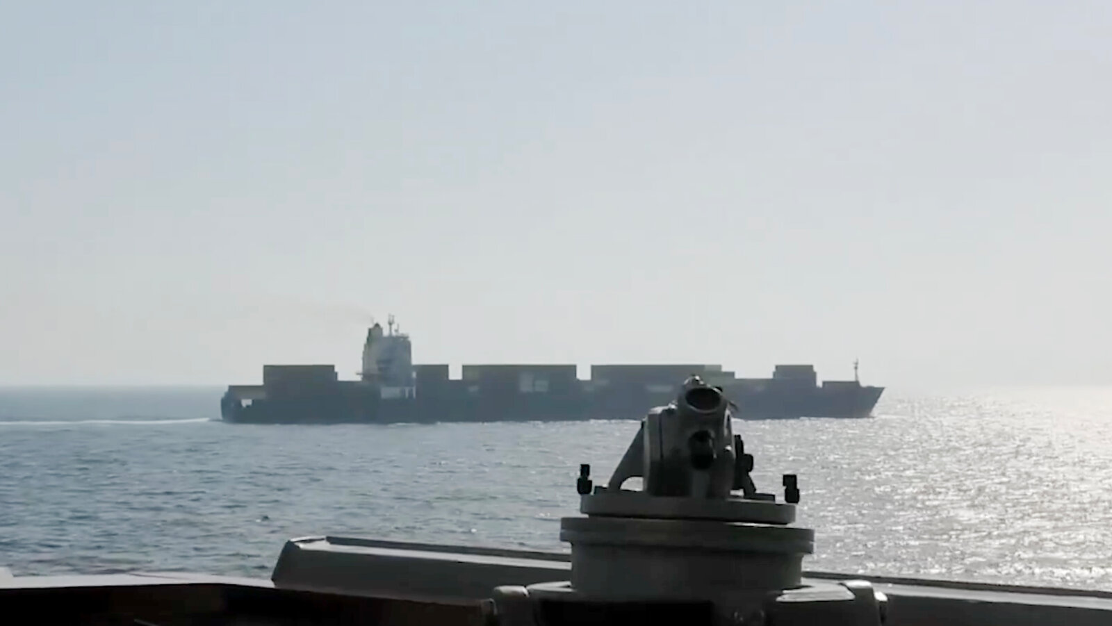 USA Seizes Iranian Ship “Touska”: Strait of Hormuz Blocked Again