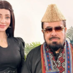 What Is the Relationship Between Mufti Abdul Qavi and Fariha Farrukh? Viral Video Sparks Debate