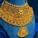 Gold Price in Pakistan Falls by Rs2,500 Per Tola as International Gold Rates Decline