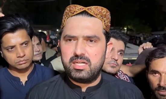 KP Chief Minister Sohail Afridi Reaches Karachi, Accuses Sindh Govt of Blocking Roads