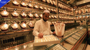 Major Drop in Gold Price; Down by Rs 12,800 Per Tola