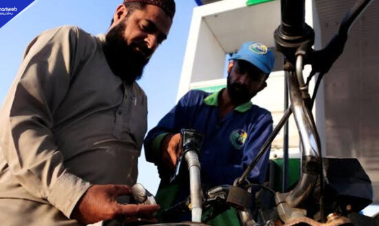 Petrol Price Cut by Re 0.84, Diesel by Rs 2.63 Per Liter